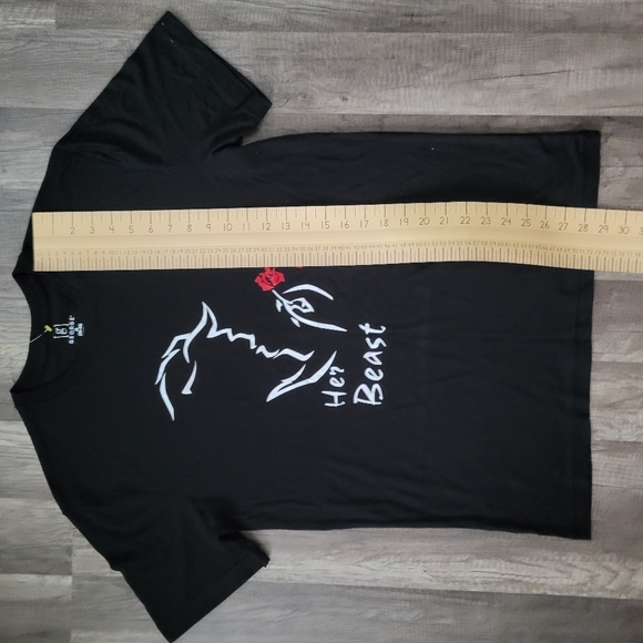 1+1+1= $35 🛍 George T-Shirt Her Beast Size M - Picture 4 of 4